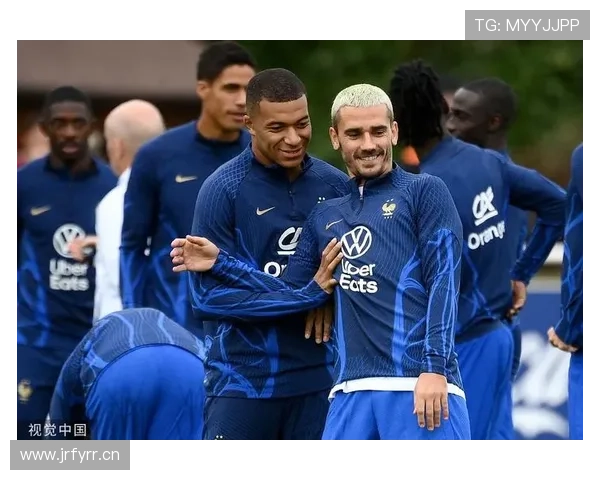 姆巴佩与格列兹曼：进攻双核的角色定位与战术功能对比