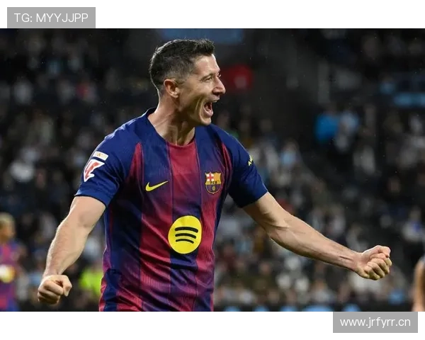 莱万是否适应巴萨体系：战术角色与进攻效率分析