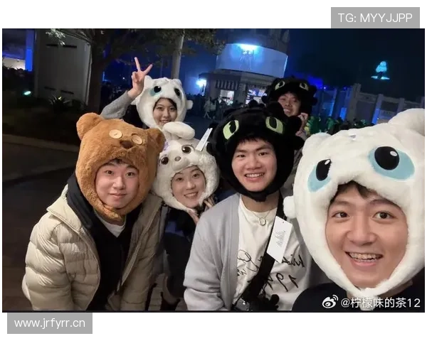 梁伟铿训练完直接打车去喝三万块的茶？