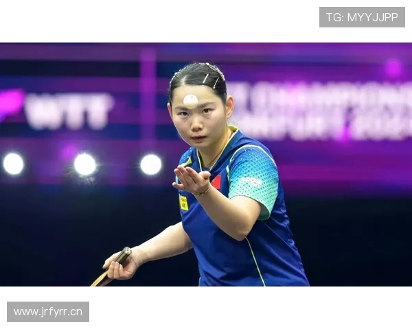 何卓佳训练完直接拎着爱马仕去菜市场砍价