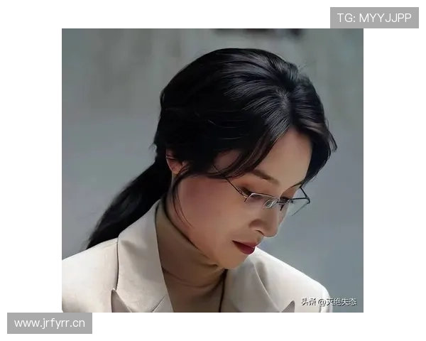 杜丽居然离场那会表情比电视剧还丰富，感觉又能拍部大戏了